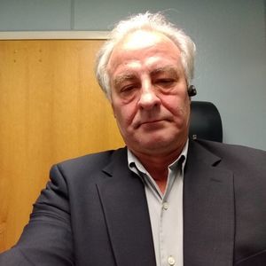 Meet your Posher, Thomas e.